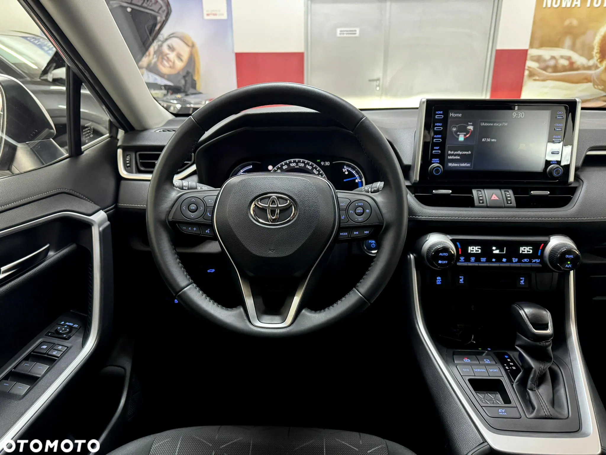 Toyota RAV4 2.5 Hybrid Comfort 4x2 - 11