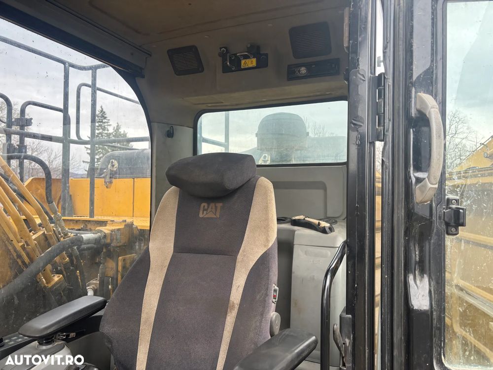 Caterpillar 320EL - 13