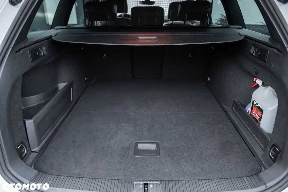 Volkswagen Passat - 30