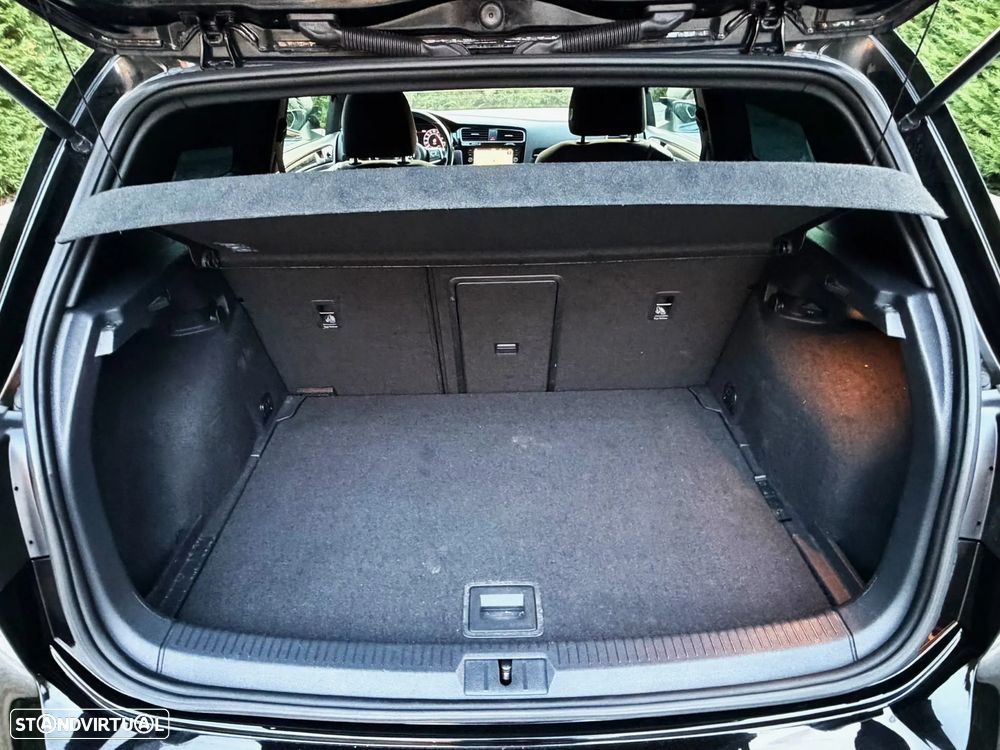 VW Golf GTI Performance BlueMotion DSG - 22