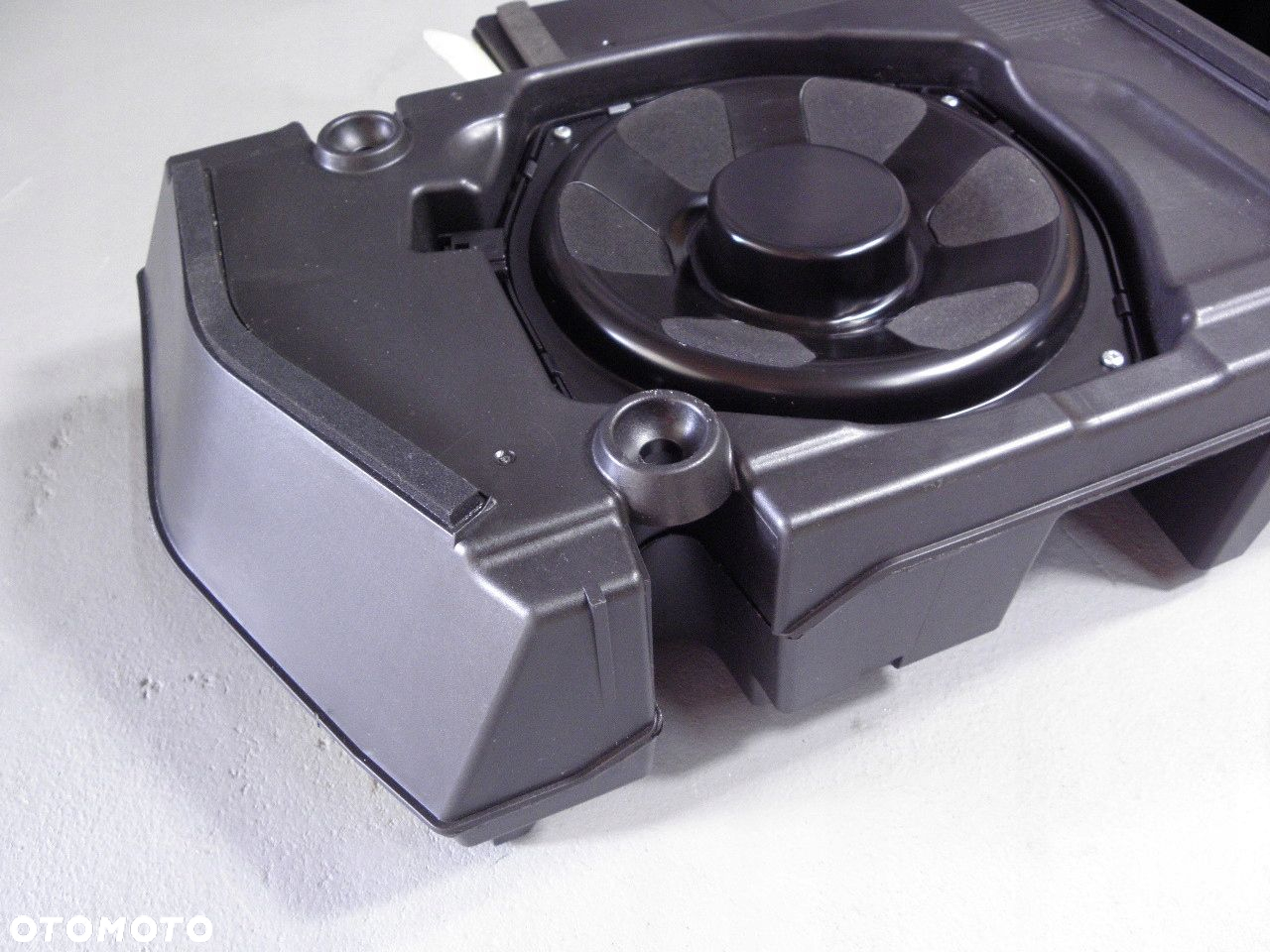 RANGE ROVER VOGUE L405 // GŁOŚNIK SUBWOOFER - 2