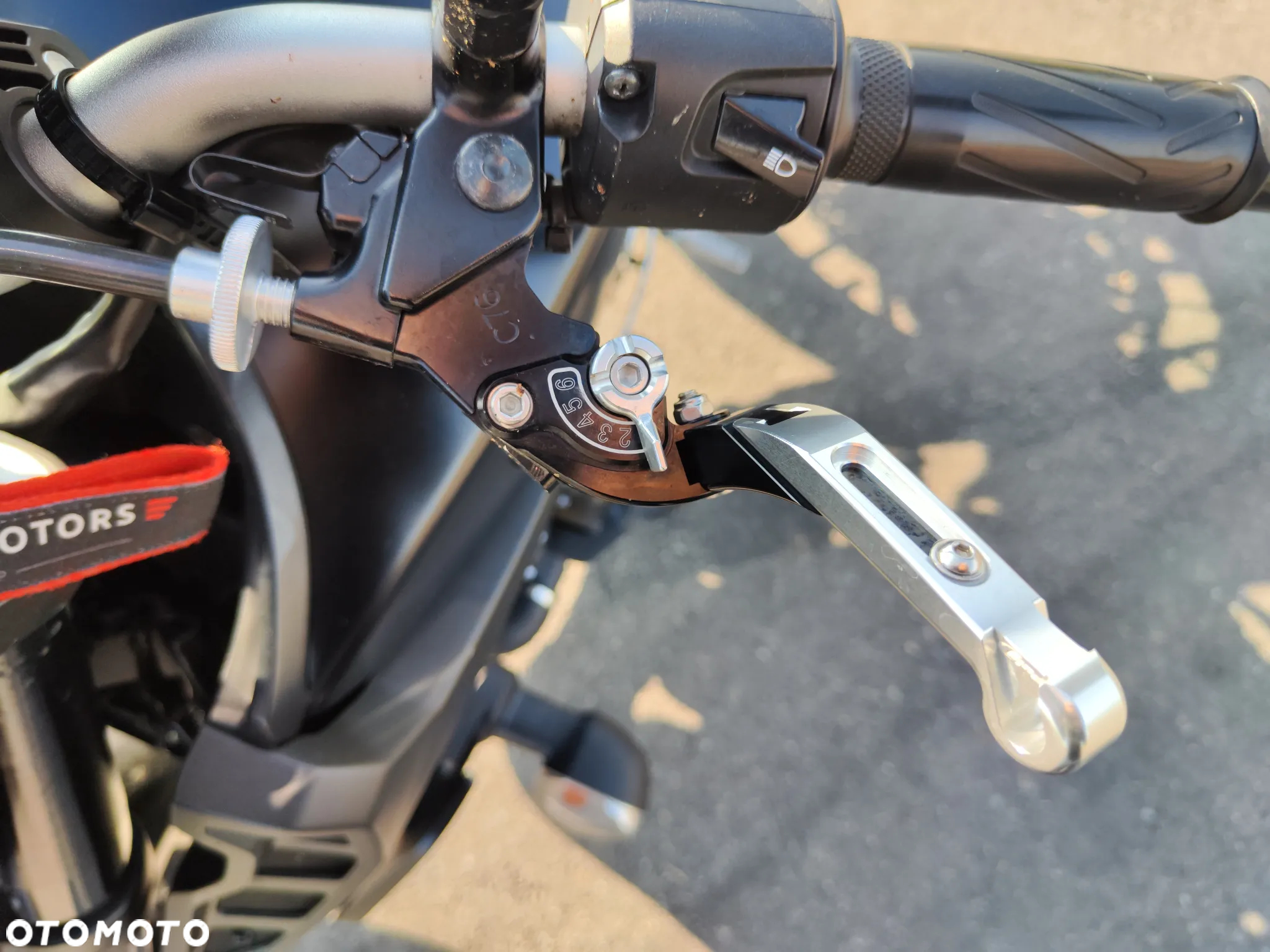 Yamaha MT - 16