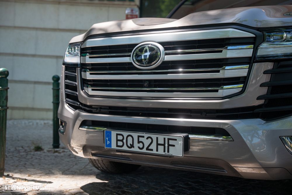 Toyota Land Cruiser - 9