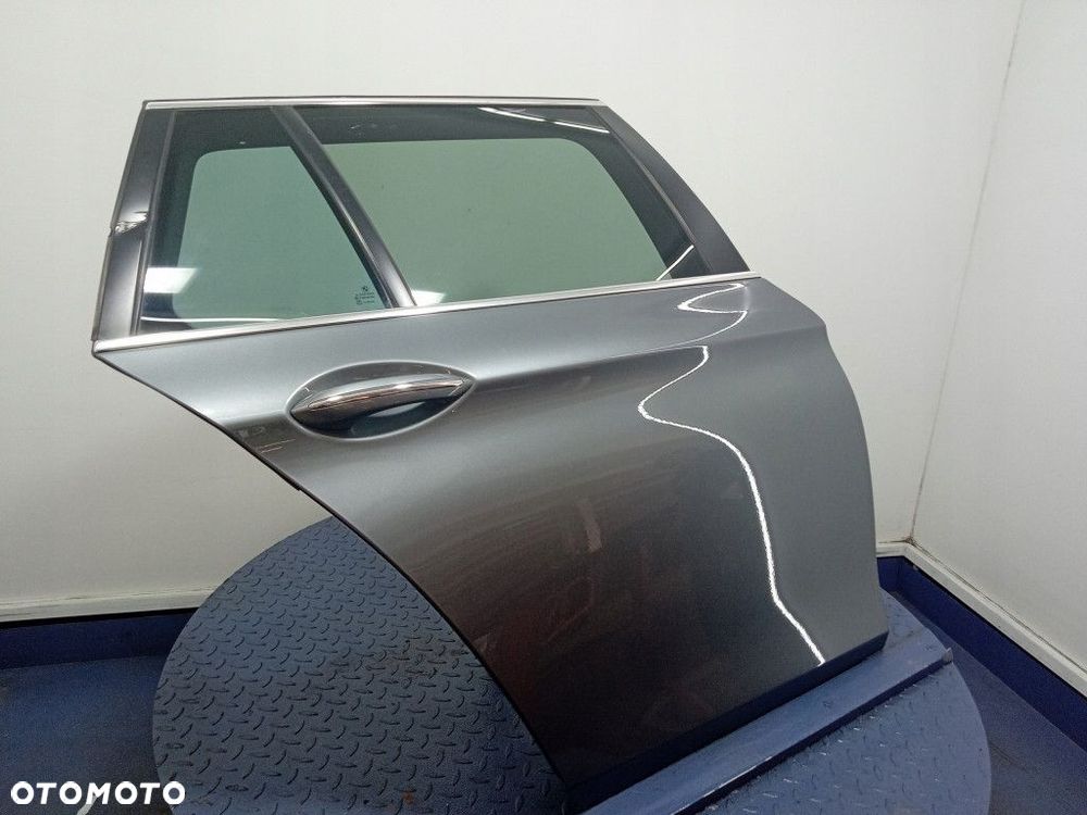 BMW 5 F11 TOURING DRZWI TYŁ PRAWE TYLNE A52 SPACEGRAU - 2
