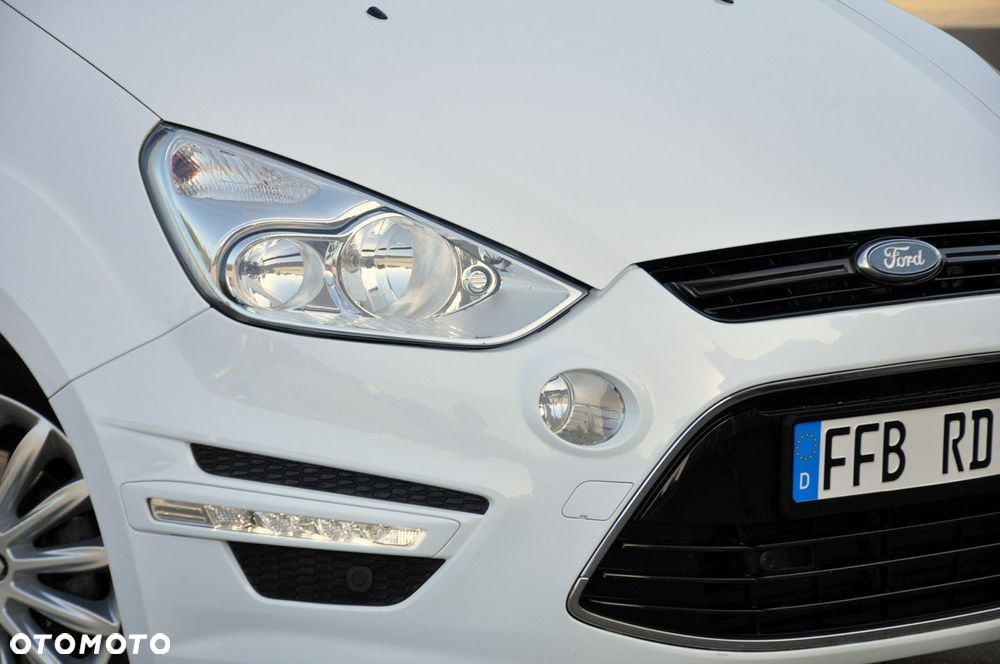 Ford S-Max - 12