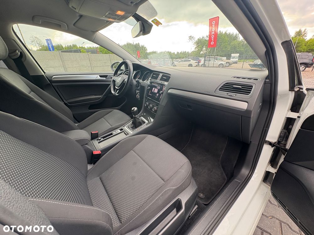 Volkswagen Golf 1.0 TSI Comfortline - 31