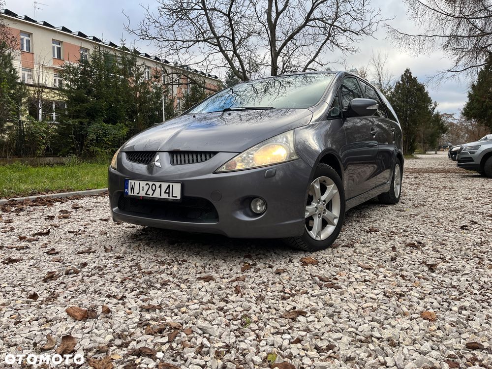 Mitsubishi Grandis 2.4 Automatik Intense - 2
