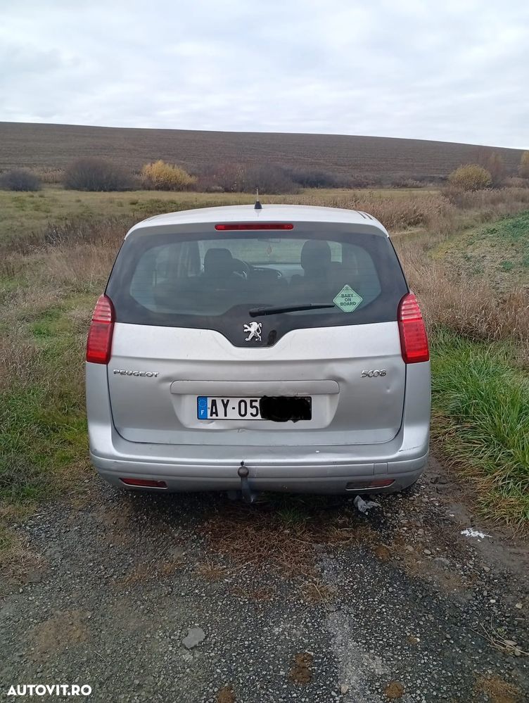 Peugeot 5008 HDI FAP 110 EGS6 Premium - 2