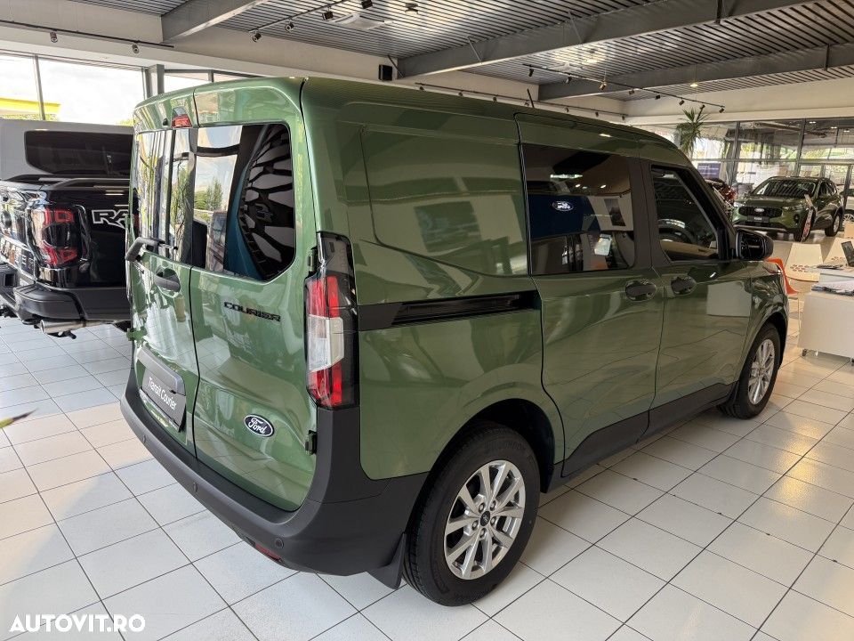 Ford Transit Courier - 4