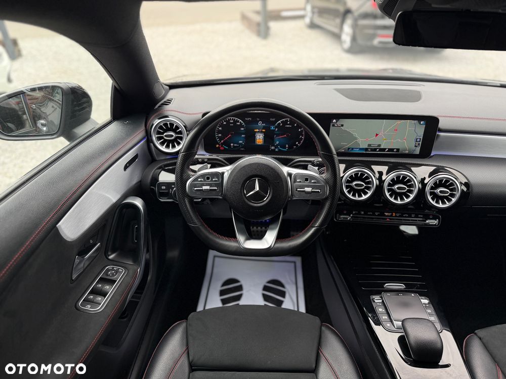 Mercedes-Benz CLA 200 7G-DCT AMG Line - 19