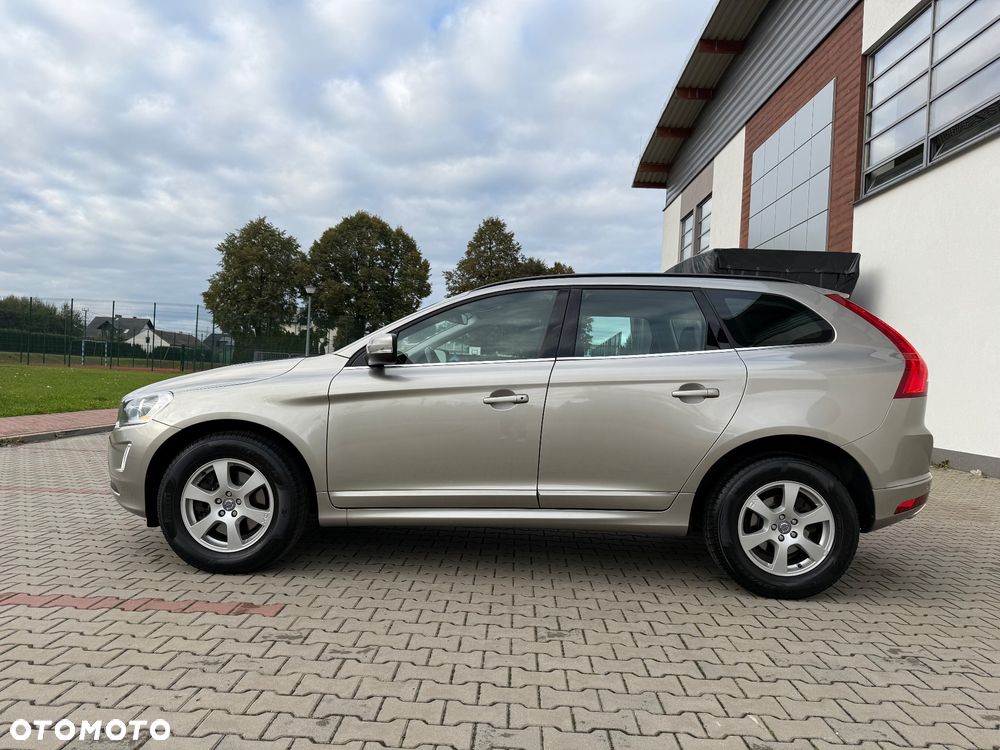 Volvo XC 60 D4 AWD Geartronic Momentum - 22