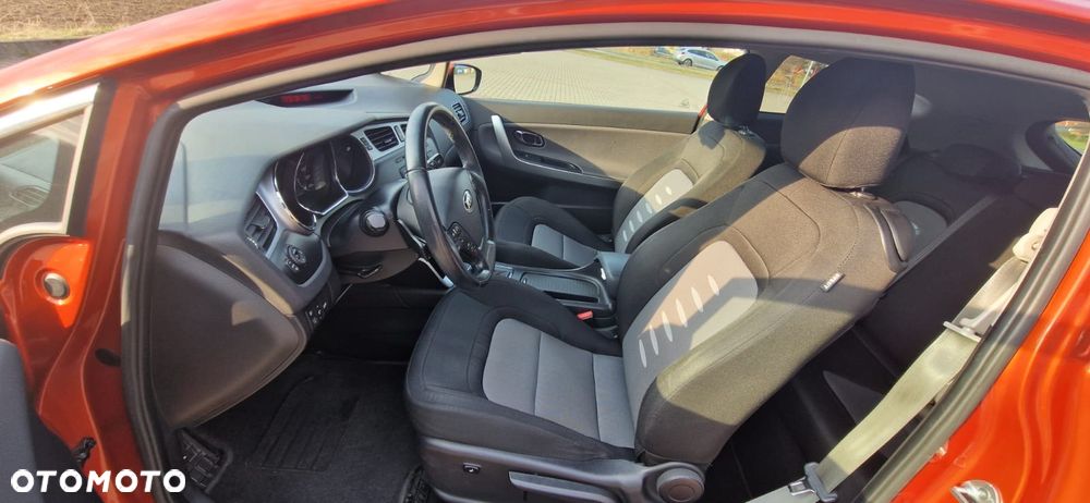 Kia Ceed 1.6 GDI L DCT - 5