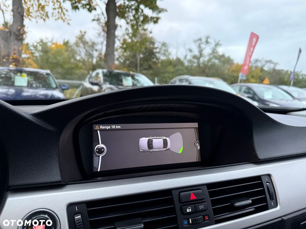 BMW Seria 3 318i - 12