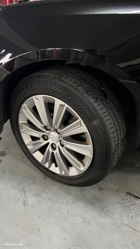 Peugeot 308 1.2 PureTech Allure EAT8 - 25