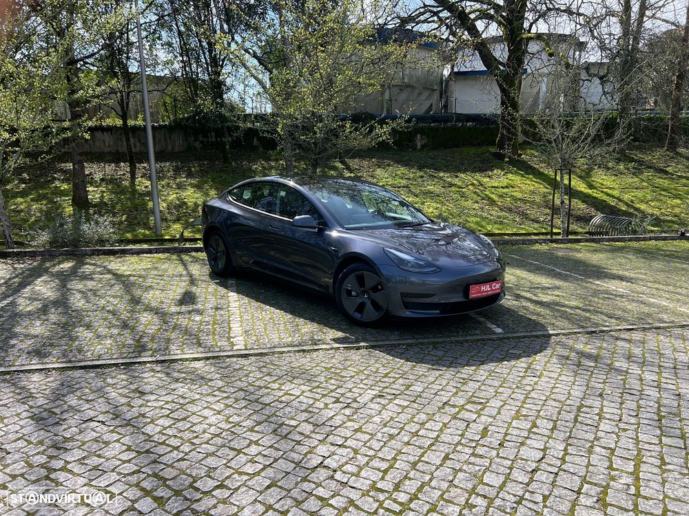 Tesla Model 3 Standard Range Plus RWD - 2