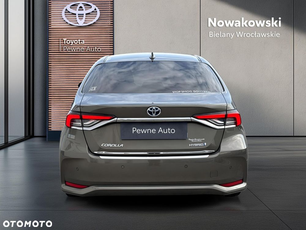 Toyota Corolla 1.8 Hybrid Executive - 6