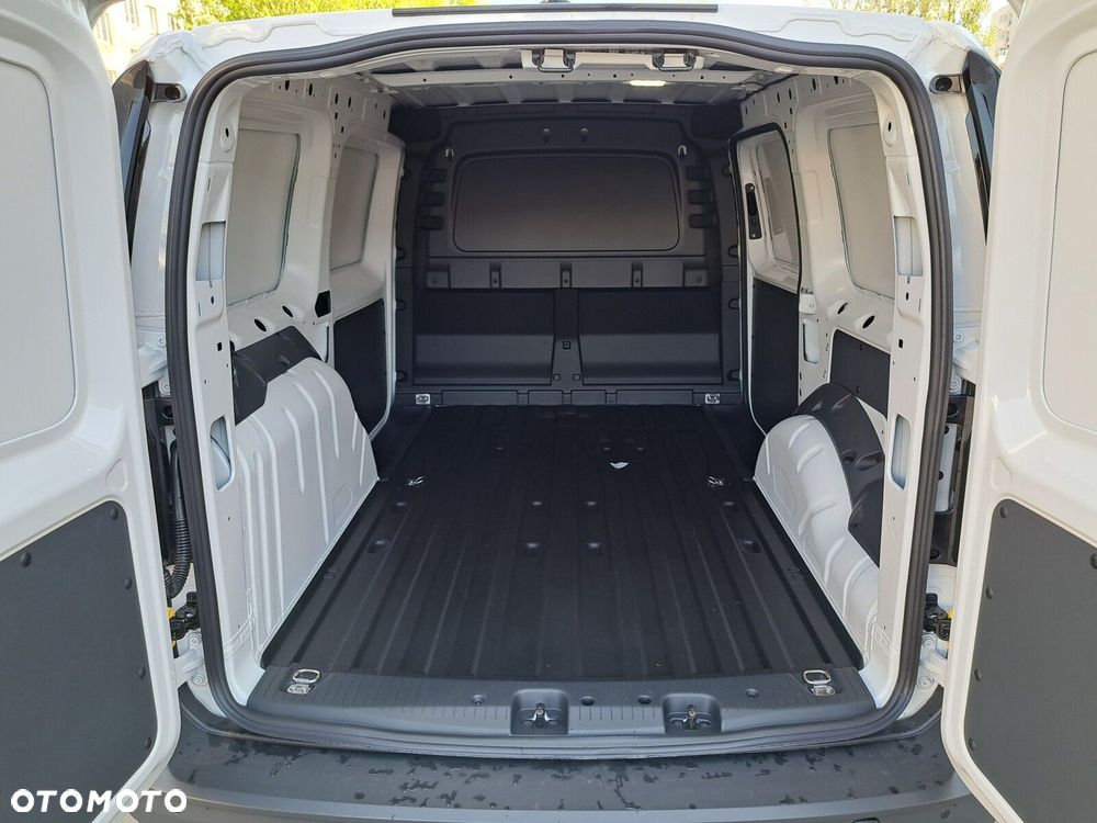 Volkswagen Caddy - 9