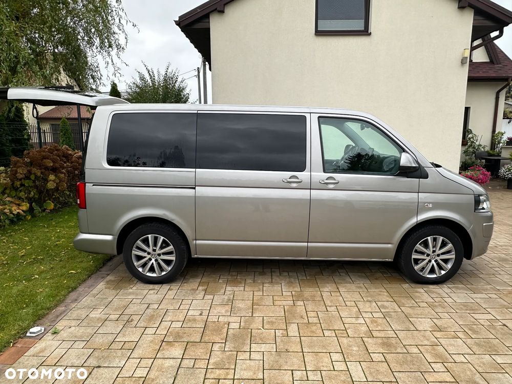 Volkswagen Caravelle - 1