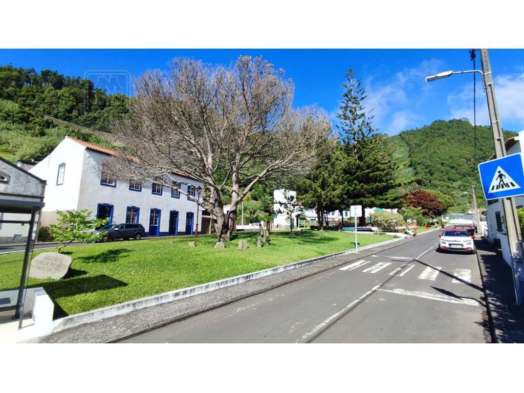 AMPLA MORADIA para VENDA com Licença AL - Faial da Terra, Povoação,... - Grande imagem: 5/60