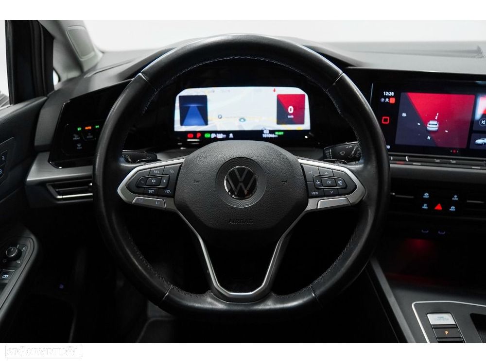 VW Golf - 26