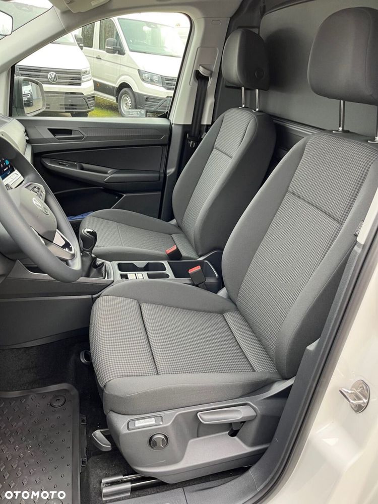 Volkswagen Caddy Caddy silnik: 2,0 l TDI EU6 SCR 102 KM / skrzynia biegów: manualna 6-biegowa rozstaw osi: 2970 mm - 11