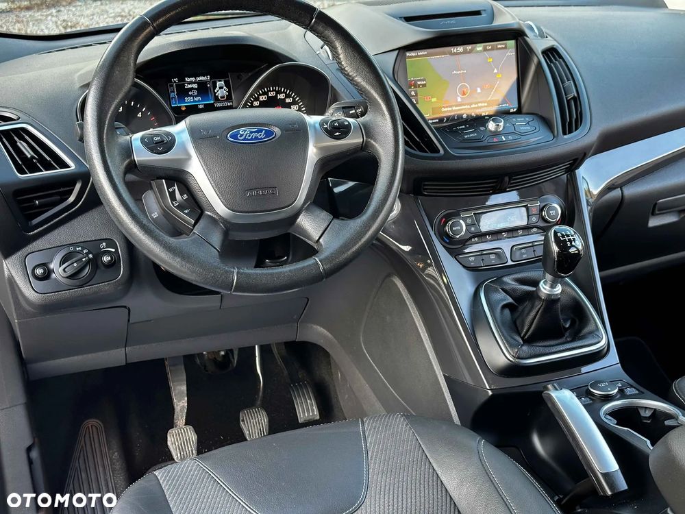 Ford Kuga 2.0 TDCi 4x4 Titanium - 20