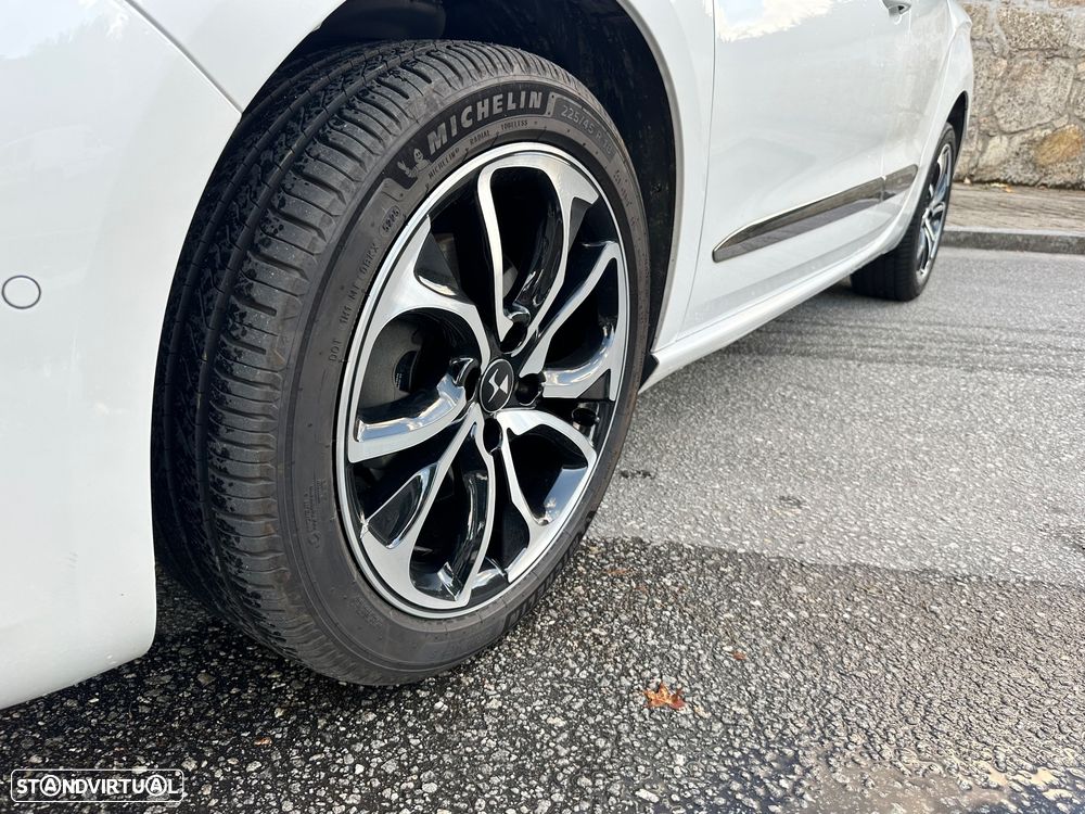DS DS4 2.0 BlueHDi Sport Chic - 16