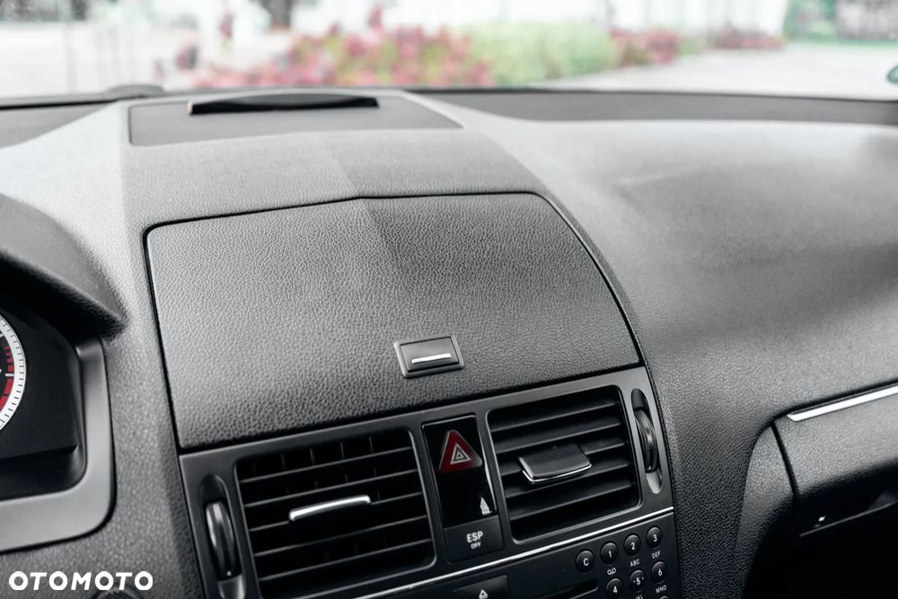 Mercedes-Benz Klasa C 200 Kompressor Automatik Avantgarde - 23