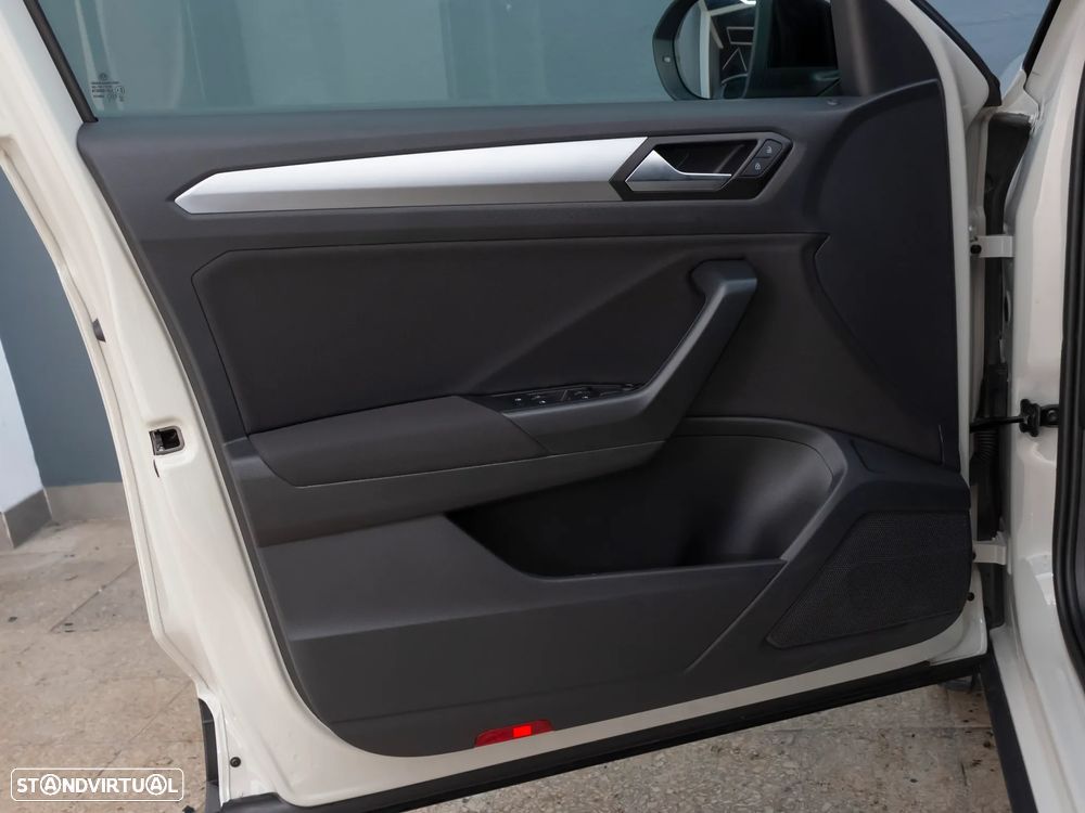 VW T-Roc 1.0 TSI Urban - 14