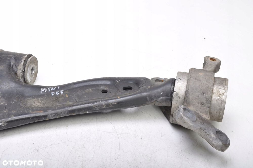 MINI F55 WAHACZ LEWY PRZÓD - 2