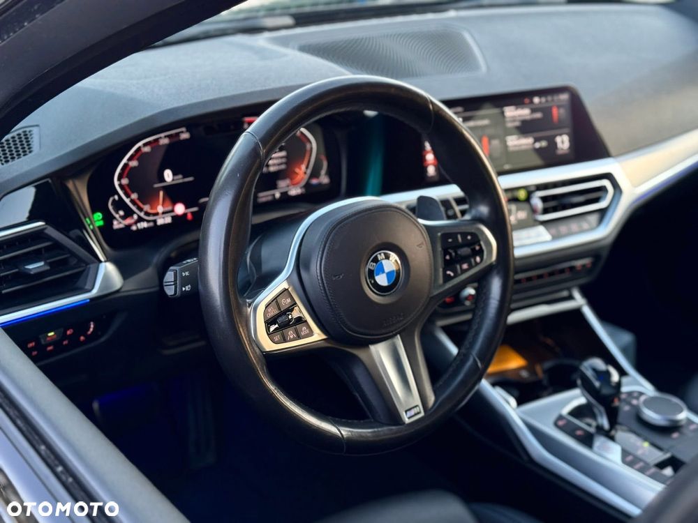 BMW Seria 3 320d Touring xDrive M Sport - 25