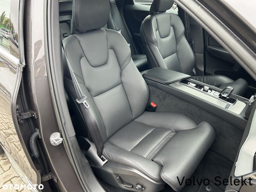 Volvo XC 60 - 24