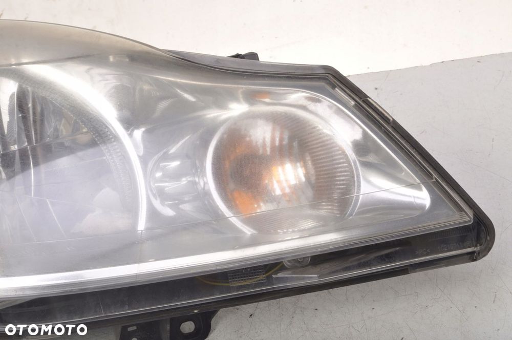 RENAULT THALIA II LAMPA PRAWA PRZEDNIA PRAWY PRZÓD EUROPA - 2