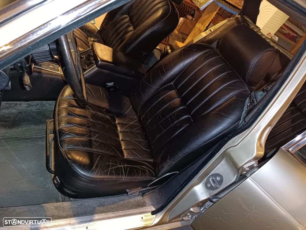 Daimler Sovereign - 18