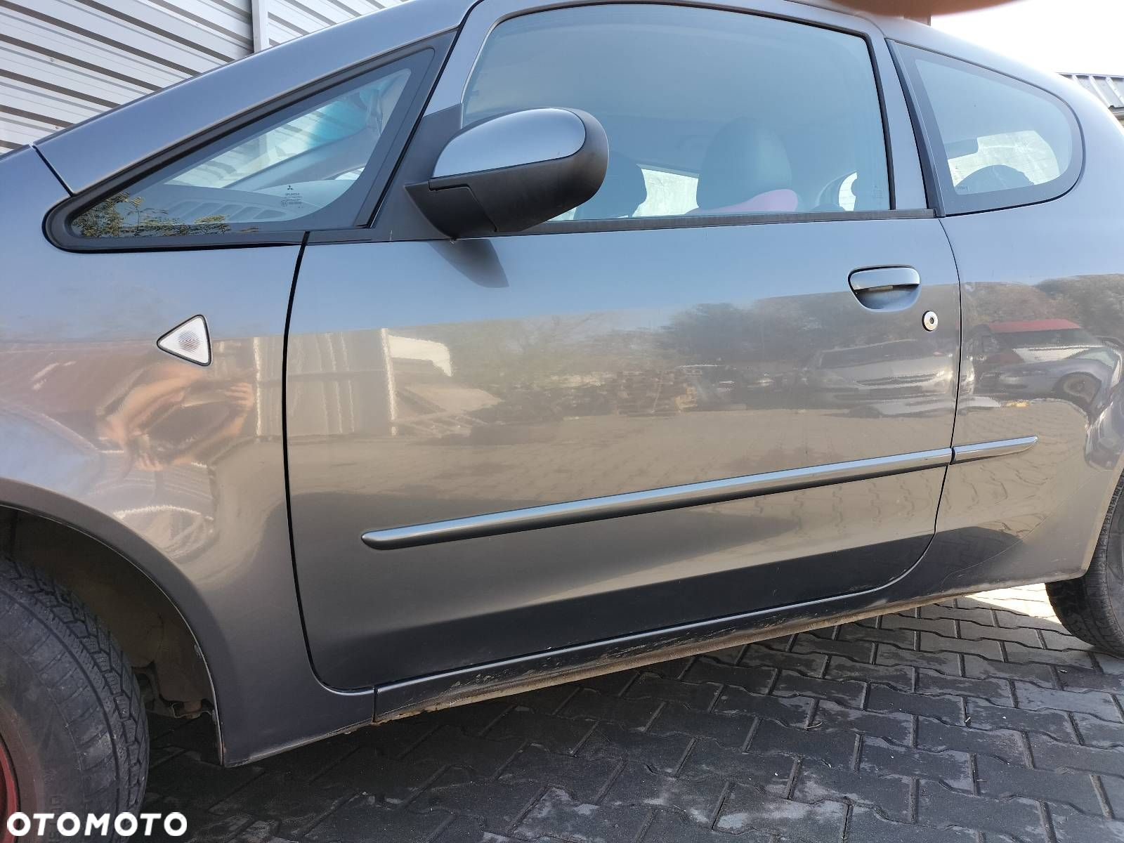 DRZWI KOMPLETNE LEWY PRZÓD MITSUBISHI COLT VI - 3