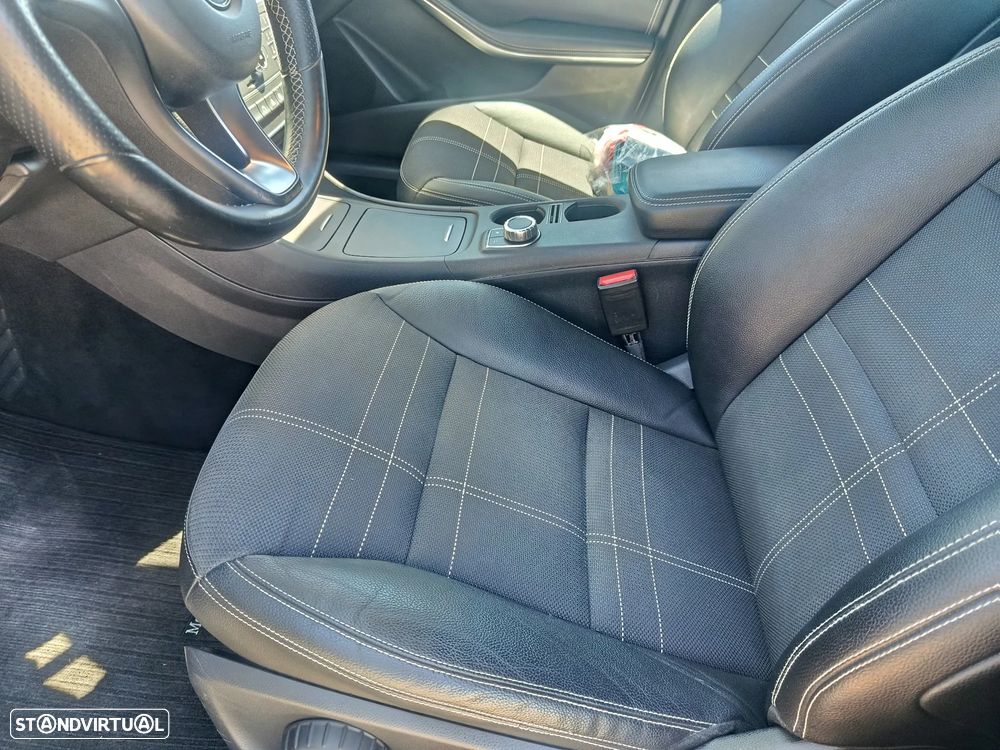Mercedes-Benz CLA 200 d Urban Aut. - 11