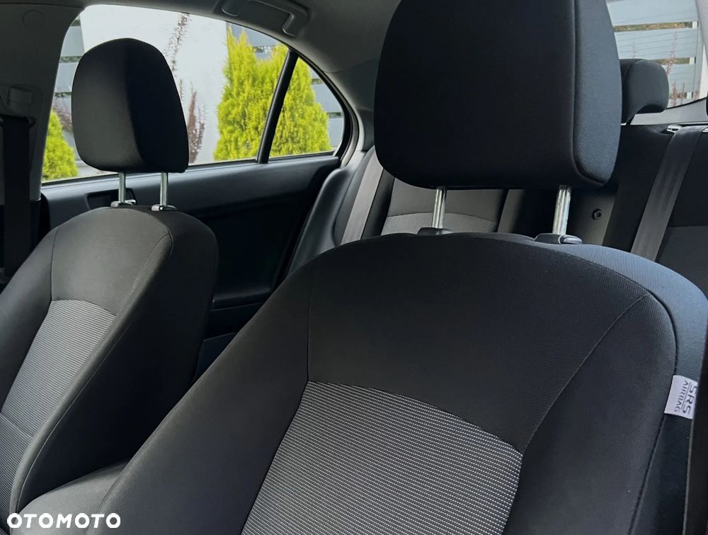 Mitsubishi Lancer 1.8 Intense - 30