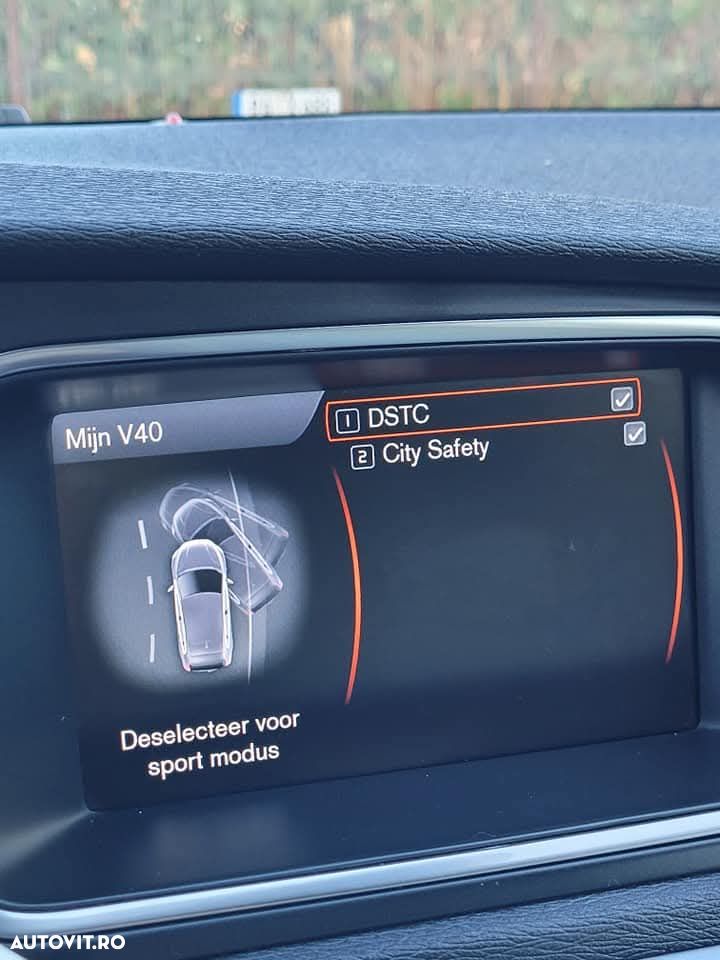 Volvo V40 D2 ECO Momentum - 10