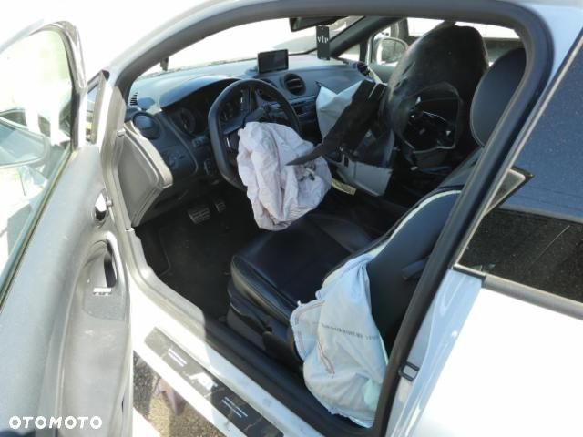 Seat Ibiza SC 1.4 TSI DSG Cupra - 12