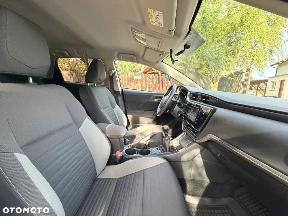 Toyota Auris 1.6 D-4D Edition S+ - 28