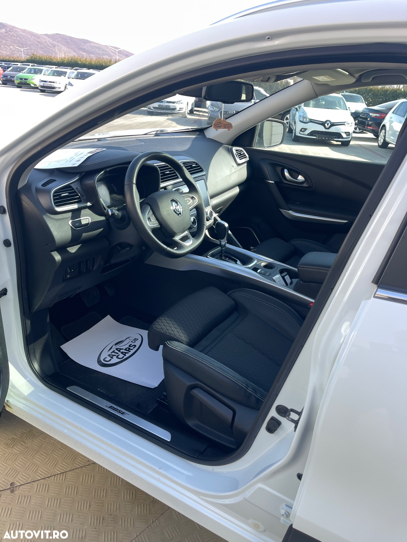 Renault Kadjar TCe EDC GPF Black Edition - 26