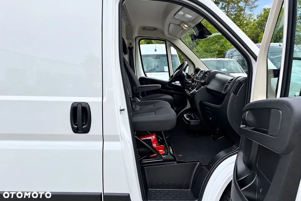 Opel Movano Furgon L2H1 - 28