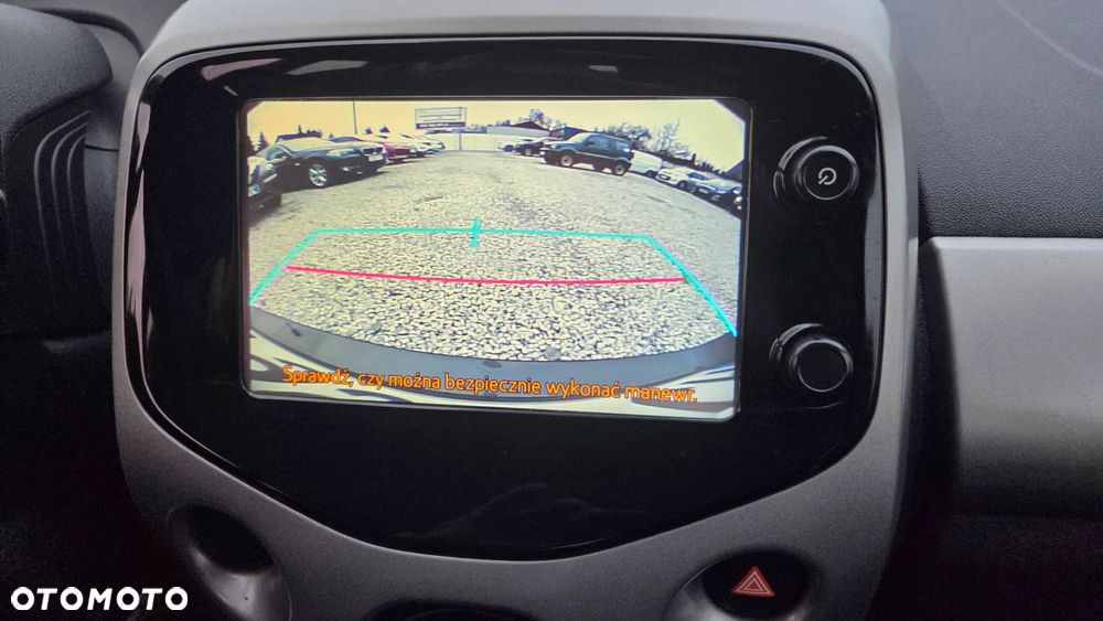 Toyota Aygo x-play Edition-S - 19