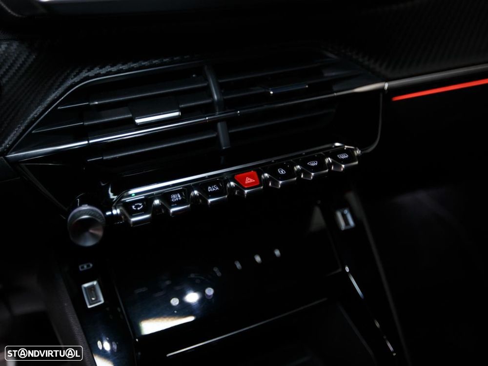 Peugeot 2008 1.5 BlueHDi GT EAT8 - 22