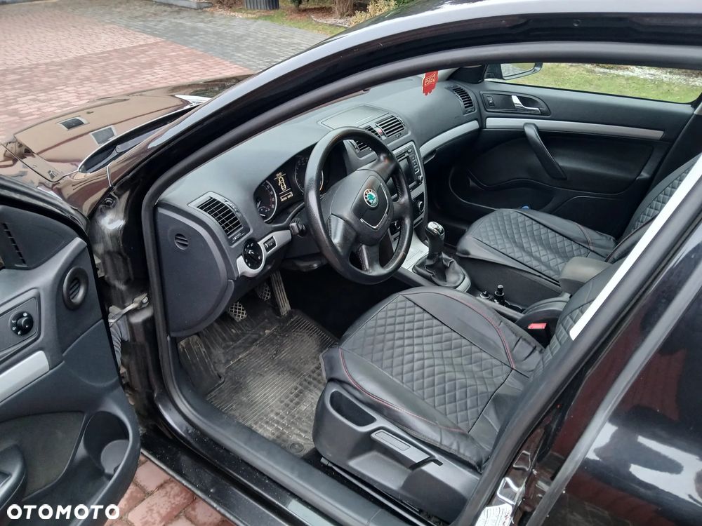Skoda Octavia 2.0 TDI DPF Elegance - 9