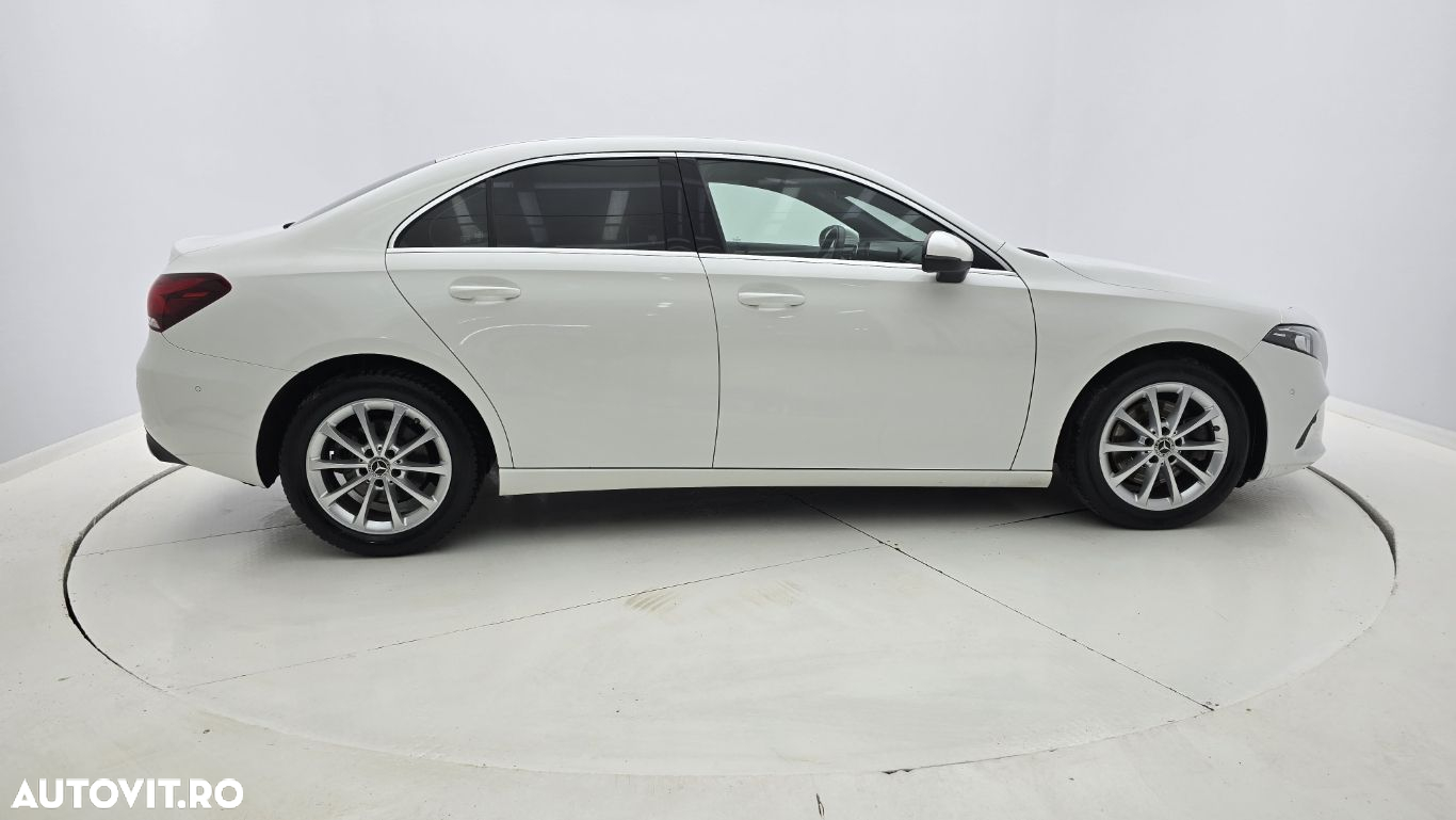 Mercedes-Benz A - 6