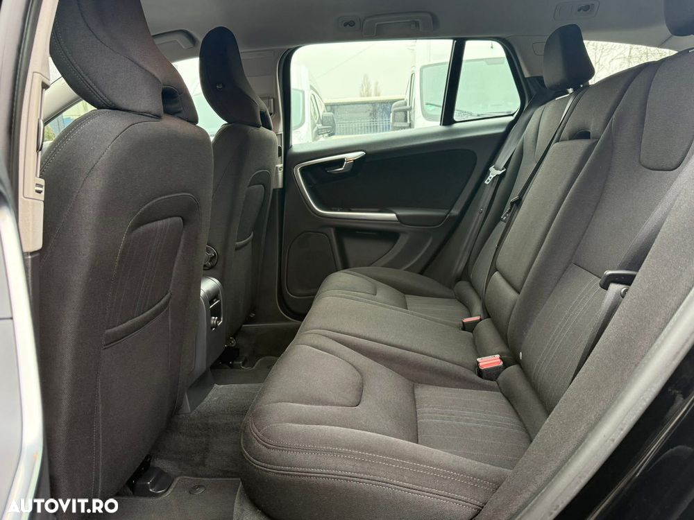 Volvo V60 DRIVe Geartronic Powershift Kinetic - 24