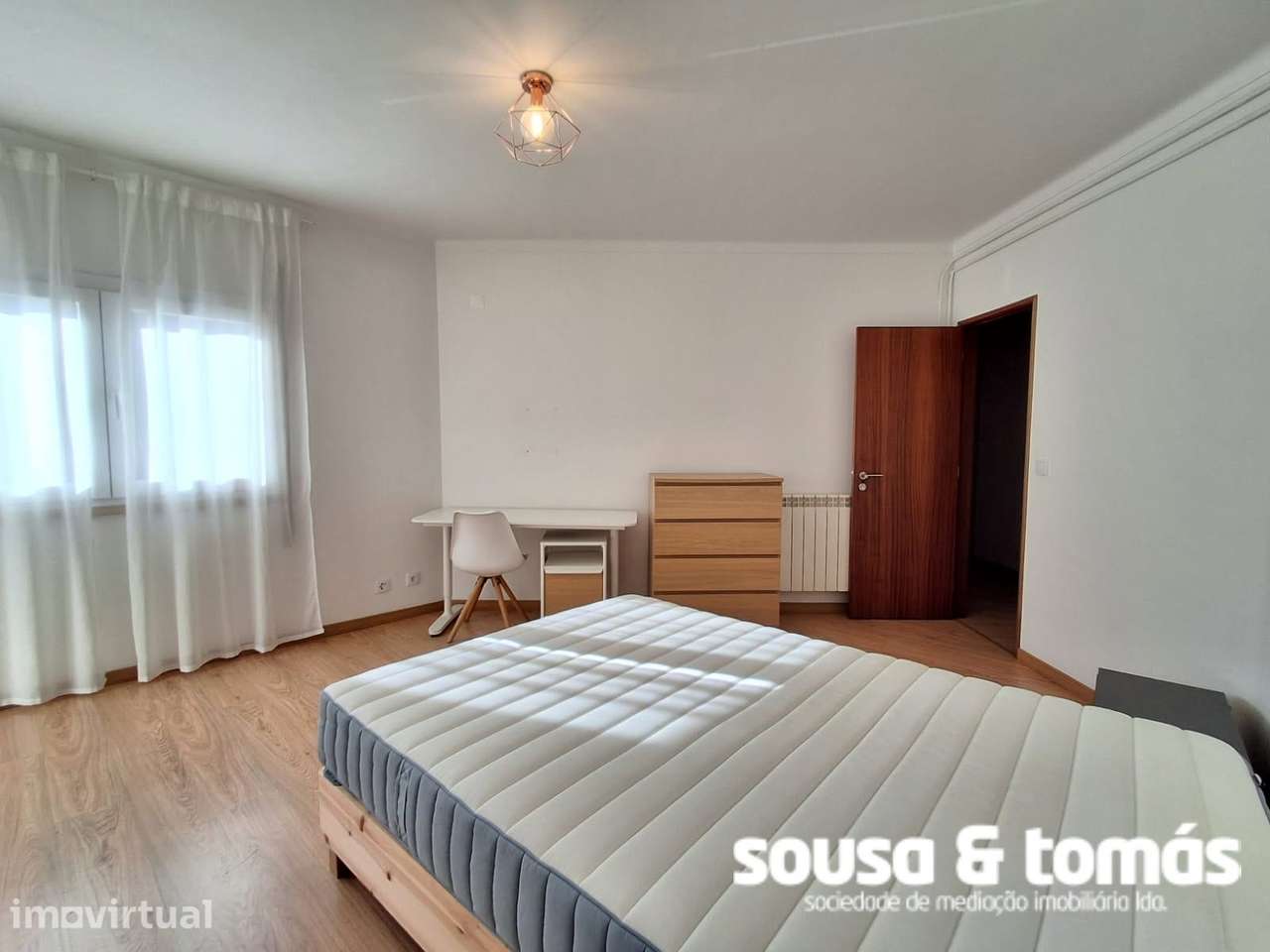 Quarto nº 3, Leiria, Leiria / Arrendamento / 260 / Ref. ST3917 - Sousa - Grande imagem: 4/4