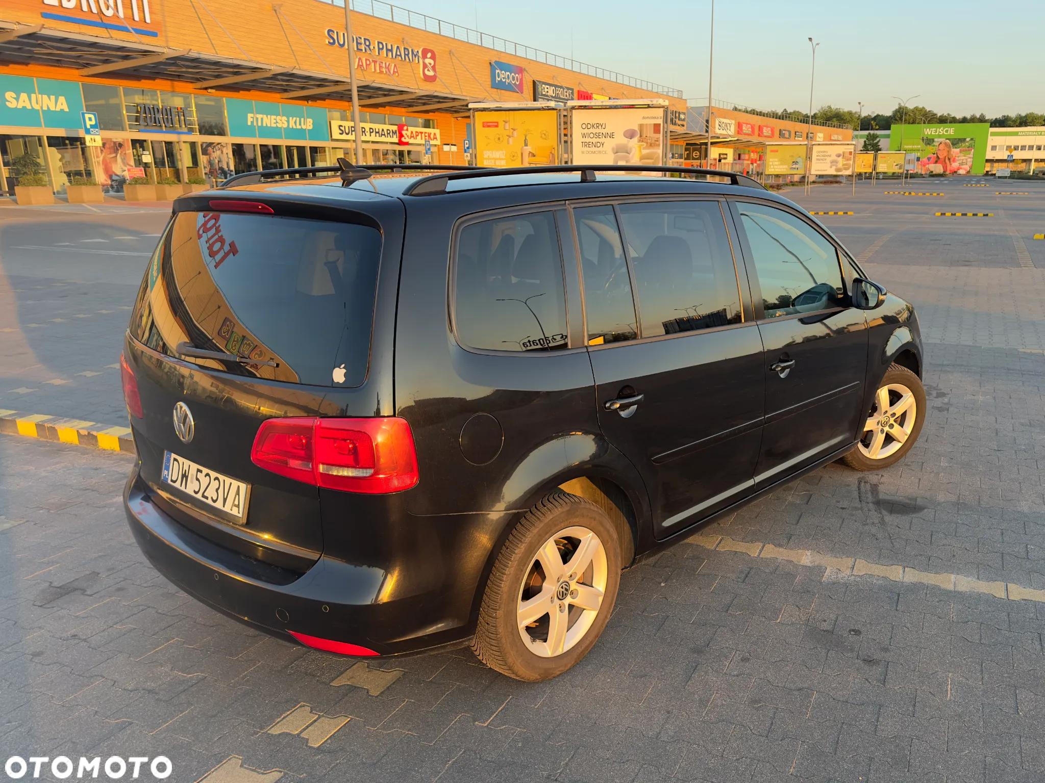 Volkswagen Touran 1.6 TDI DPF BlueMot Trendline - 11