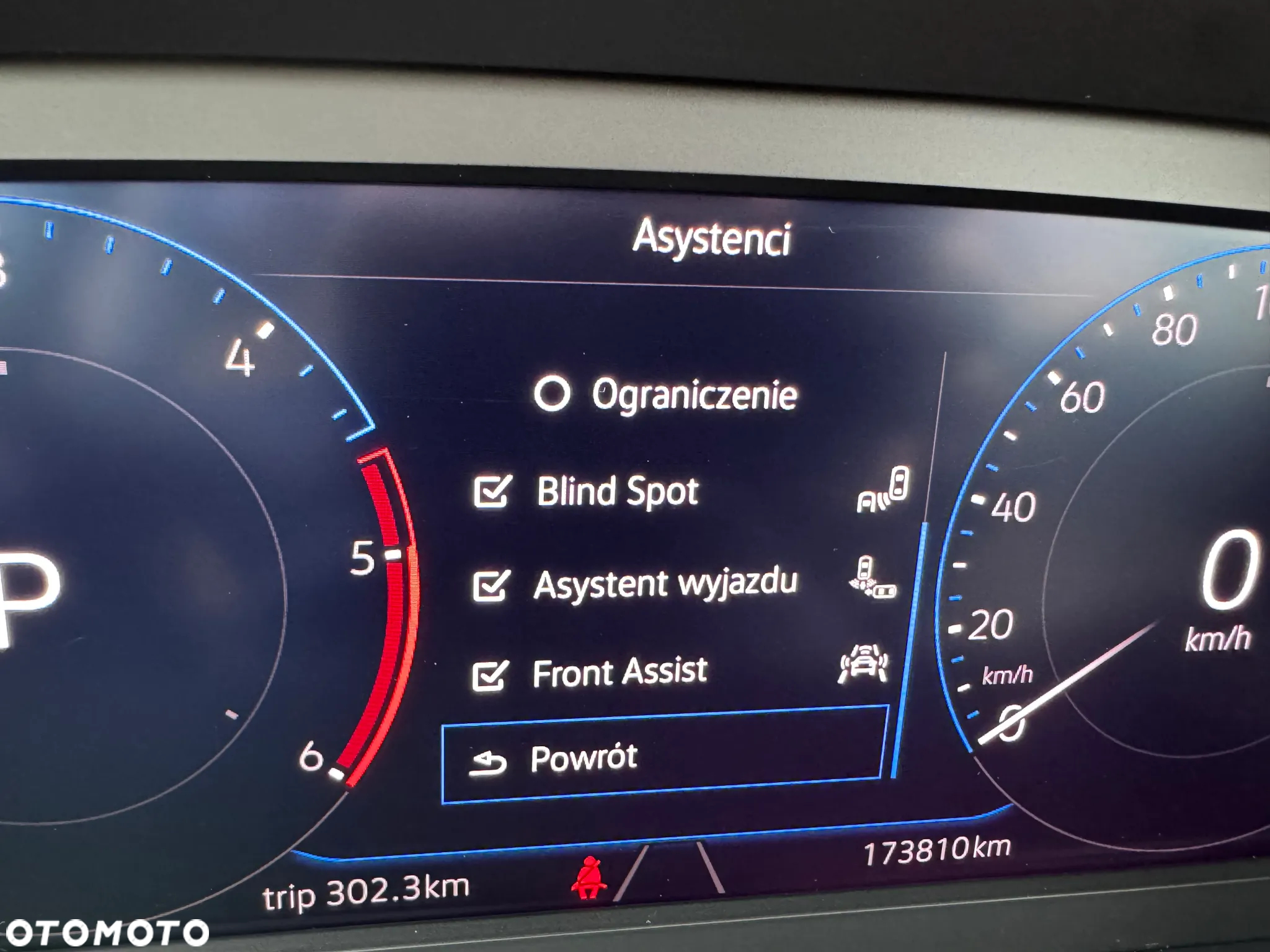 Volkswagen T-Roc 2.0 TDI SCR DSG IQ.DRIVE - 24